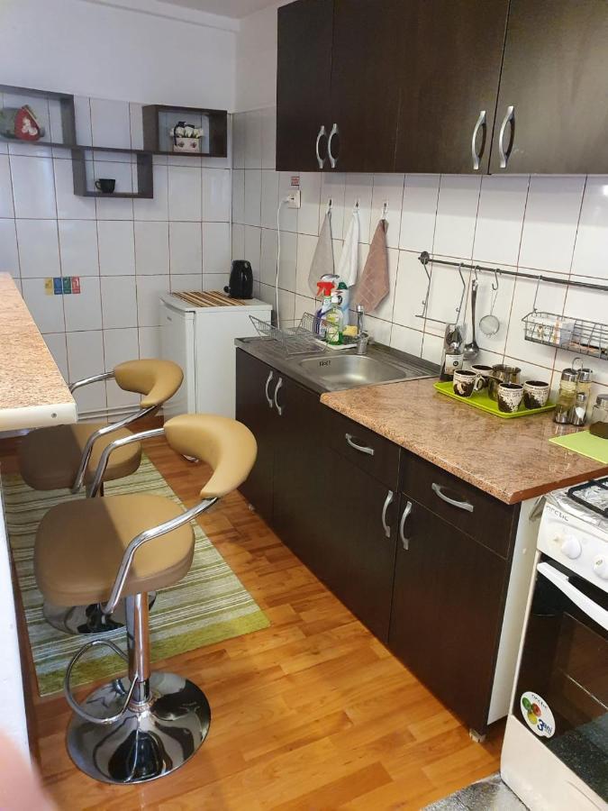 Jorj Suites Apartament *